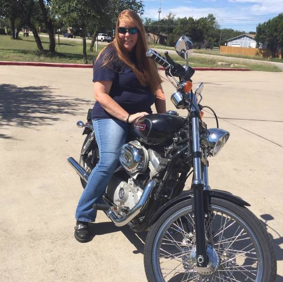 Profile Picture of Marilyn Rivas (@mustangracer232) on Poshmark