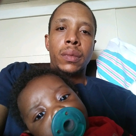 Profile Picture of Christopher Wayman (@mrwayman) on Poshmark