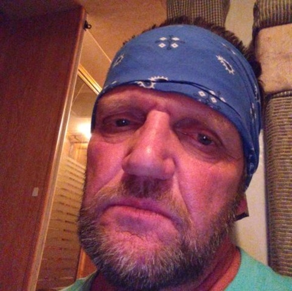Profile Picture of Robert Robertson (@robertsonr175) on Poshmark