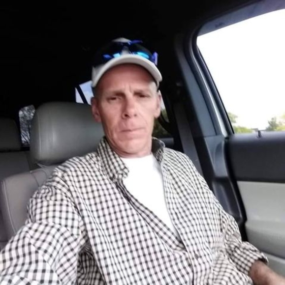 Profile Picture of David Ludwig (@davidludwig424) on Poshmark