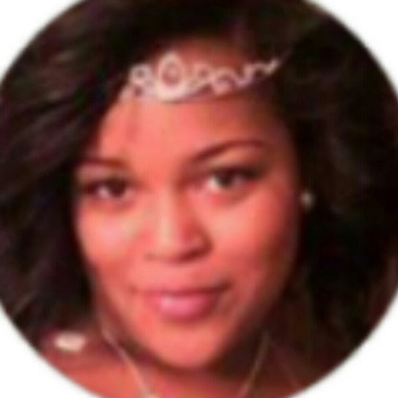 Profile Picture of Tianna Pretlow (@babygirl_t) on Poshmark