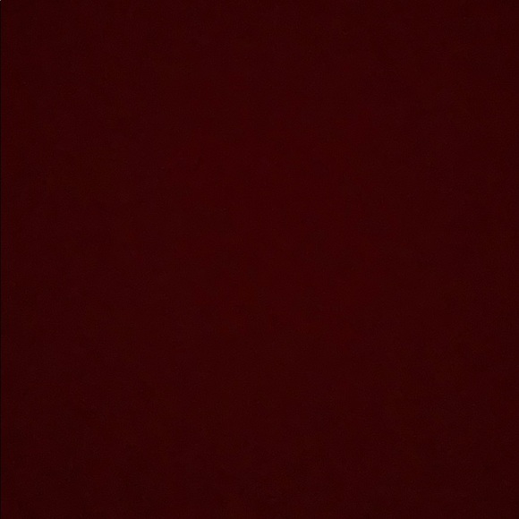 Profile Picture of Celeste Clamage (@celesteclamage) on Poshmark