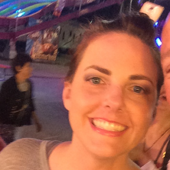 Profile Picture of Lynn Obriskie (@lobriskie) on Poshmark