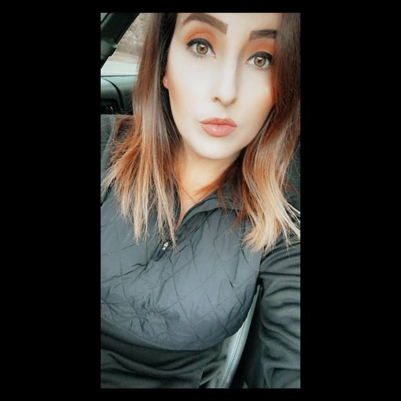 Profile Picture of Dawn Worring (@deltad3) on Poshmark