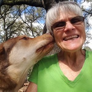 Profile Picture of Connie Lucas (@crazylilfarm) on Twitter