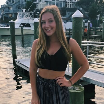 Profile Picture of Elizabeth Whalen (@elizwhalen8) on Twitter