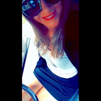 Profile Picture of Leslie Dupree (@lesliedupree21) on Twitter