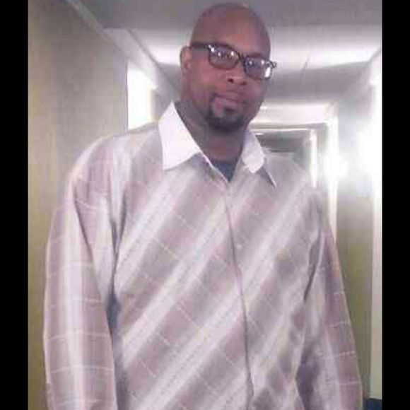 Bobby Waters - Poshmark Profile Picture of Bobby Waters (@bobbywaters8301) on Poshmark