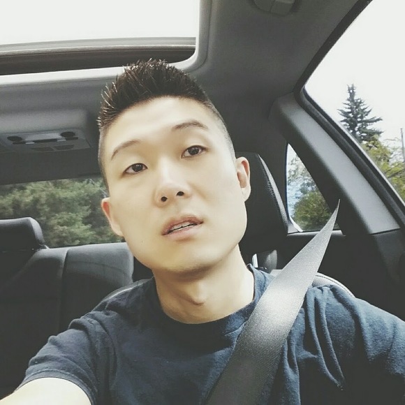 Profile Picture of Mark Han (@motohip) on Poshmark