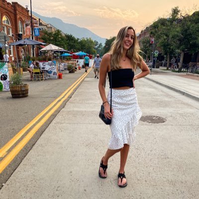 Profile Picture of Elizabeth Capistrant (@Elizabeth_cap) on Twitter