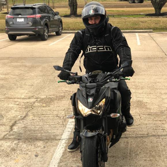 Profile Picture of Victor h. Cavazos (@coy0984) on Poshmark