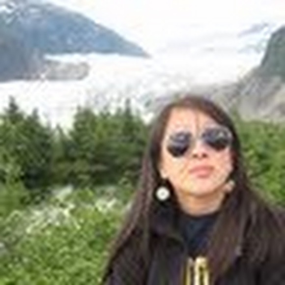 Profile Picture of Kimberly Lui (@kimberlyiii) on Poshmark