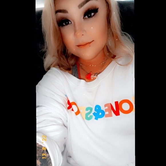 Profile Picture of Kylee Biermann (@kylee_biermann) on Poshmark