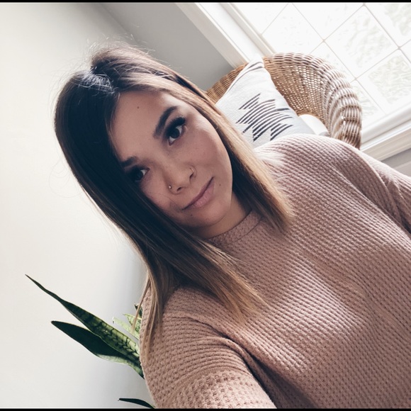 Profile Picture of Janessa Atsma (@janessaatsma) on Poshmark