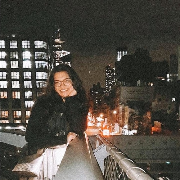 Profile Picture of Janvi Chetal (@janvichetal) on Poshmark