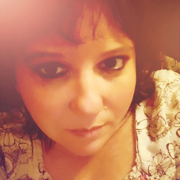Profile Picture of Debbie Ludens (@debbiel0672) on Poshmark