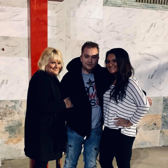 Travis Gester - Poshmark Profile Picture of Travis Gester (@travisjohn1215) on Poshmark