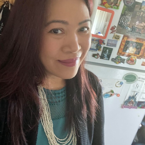 Profile Picture of Somaly Hang (@somalyh) on Poshmark