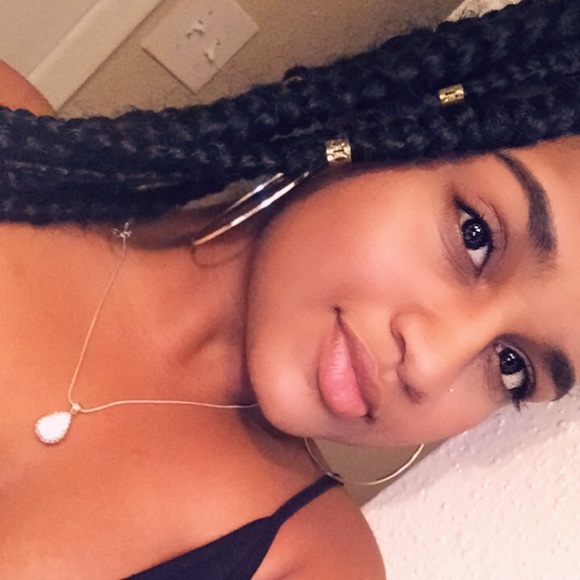 Genesis Rosa - Poshmark Profile Picture of Genesis Rosa (@daaris_13) on Poshmark