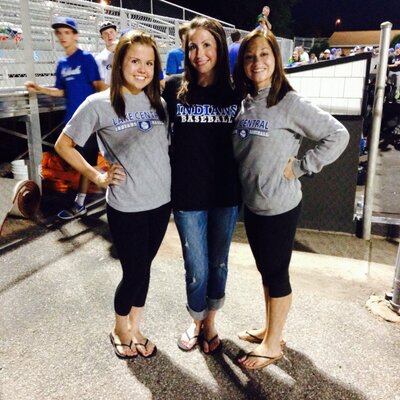 Profile Picture of Lauren Sandor (@lsandor1416) on Twitter