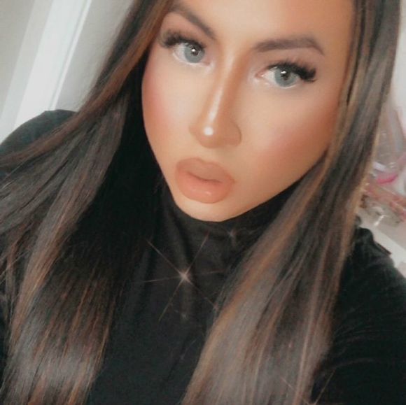 Profile Picture of Alani Jesse (@alanijesse) on Poshmark