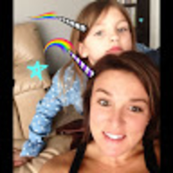 Profile Picture of Jacey Bingeman (@jaceybingeman) on Poshmark