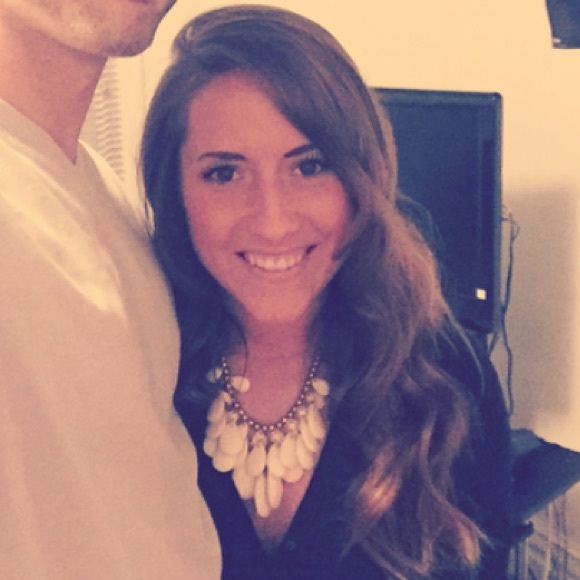 Profile Picture of Stephanie Skowron (@stephjude) on Poshmark