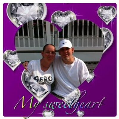 Profile Picture of Lisa Graff (@lisagraff4255) on Twitter