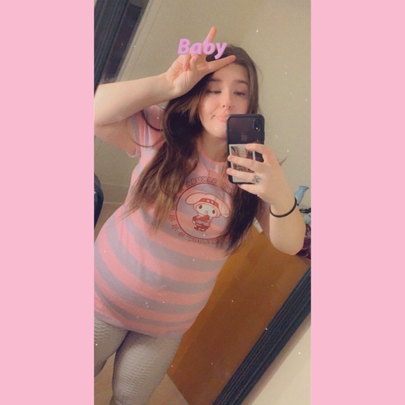 Profile Picture of Amanda Maree (@amanda_maree) on Poshmark