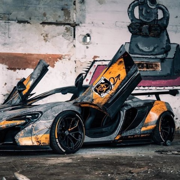 Profile Picture of Fan Zhang (@fzhang3617) on Poshmark