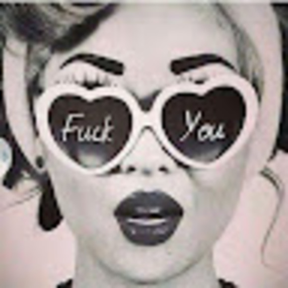 Profile Picture of Jessica Sullentrup (@jessnunnery) on Poshmark