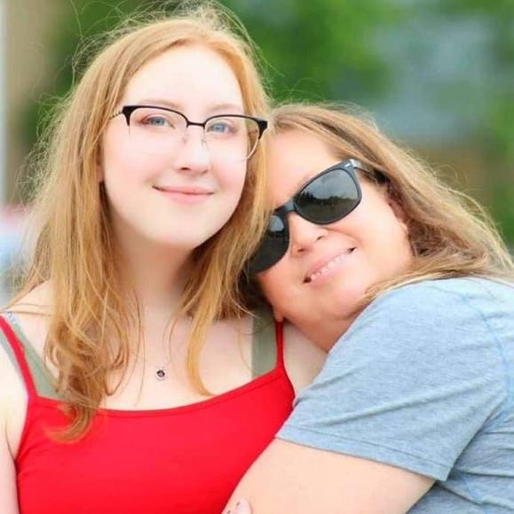 Profile Picture of Laurie Anderson-bascom (@laurie_bascom) on Poshmark