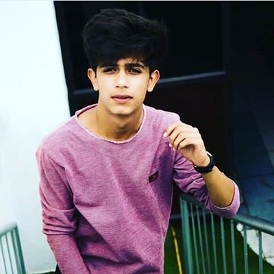 Profile Picture of Naveen Malik (@naveenmalik0) on Twitter