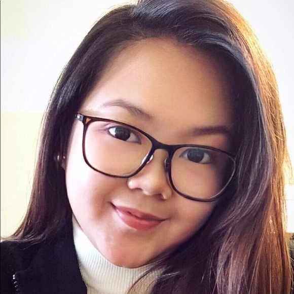 Profile Picture of Marleth Picones (@mpicones) on Poshmark