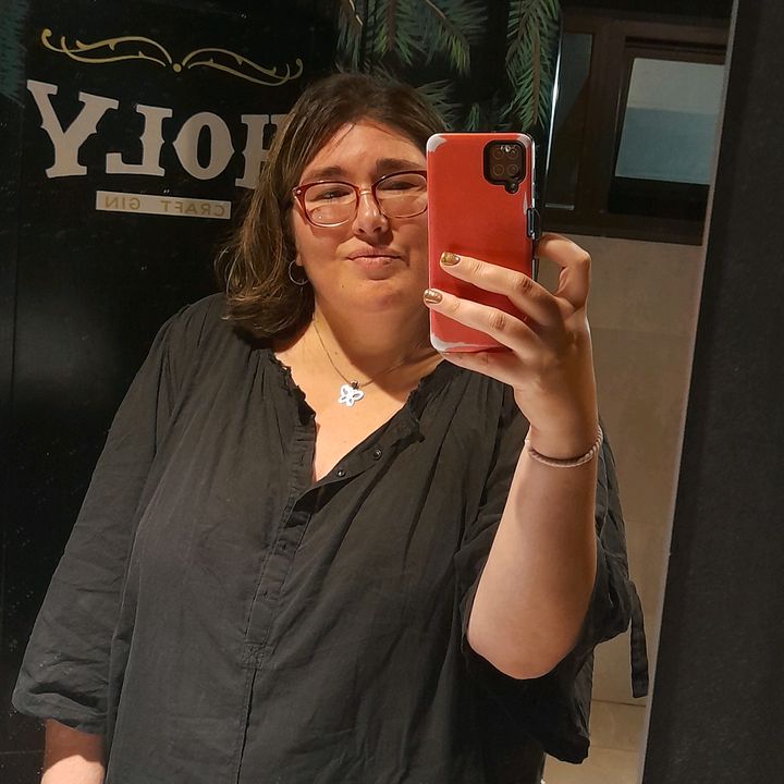 Profile Picture of Paula Chivel (@paulachivel) on Tiktok