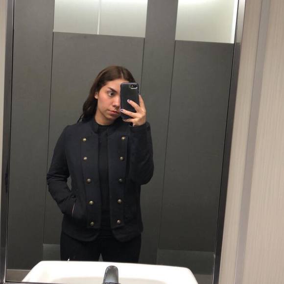 Profile Picture of Dylan Jefferson alfaro (@dylanjeffers122) on Poshmark