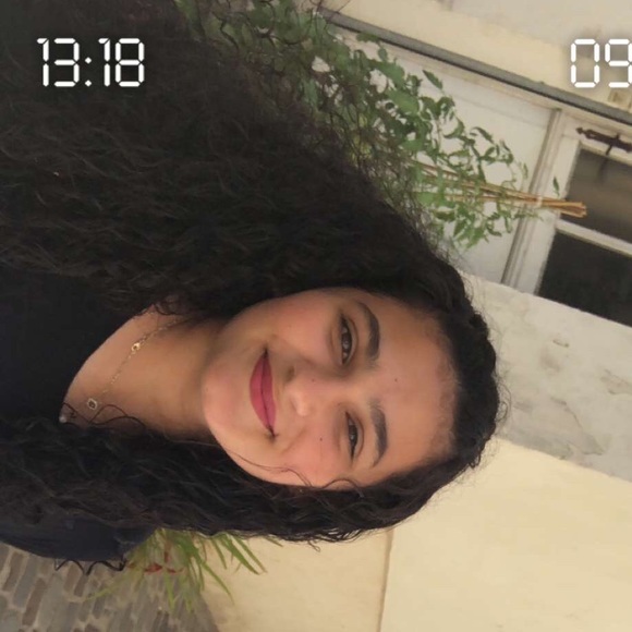 Profile Picture of Rosul Al-masri (@rose_masri) on Poshmark