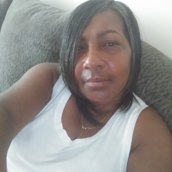 Debrajean Mcmillian - Poshmark Profile Picture of Debrajean Mcmillian (@debrajeanm) on Poshmark