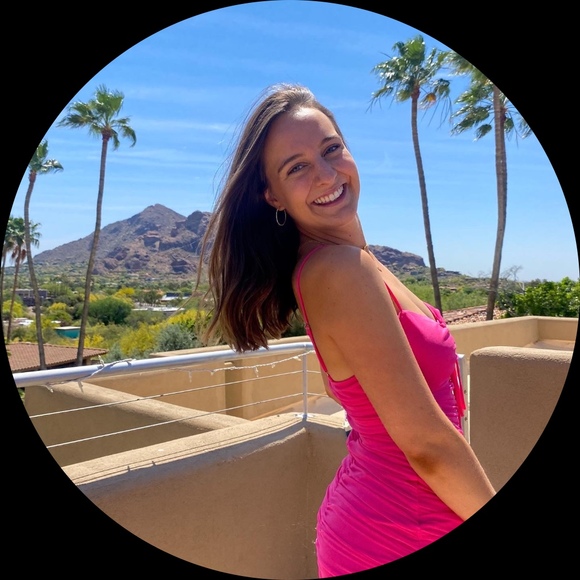 Profile Picture of Christine Bertacini (@c_bertacini) on Poshmark