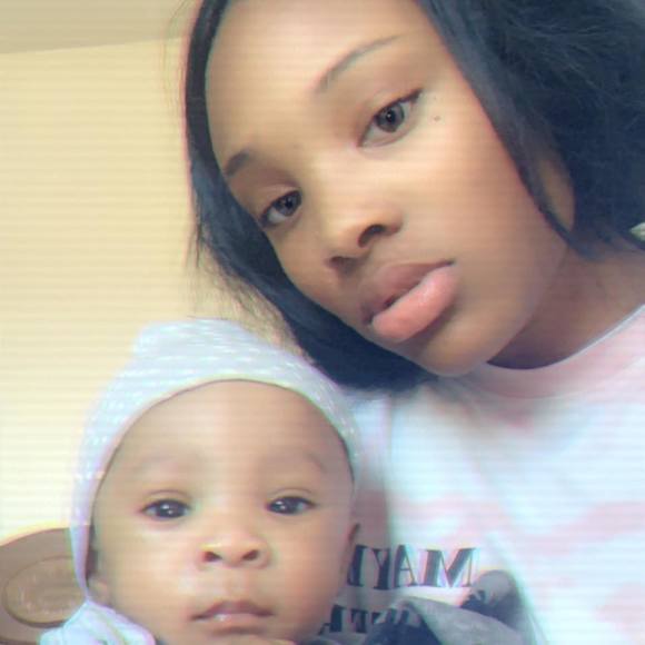 Profile Picture of Jasmine Jenkins (@jasminejenki949) on Poshmark