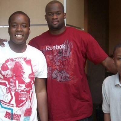 Profile Picture of Reginald Chapman (@chiboi773) on Twitter