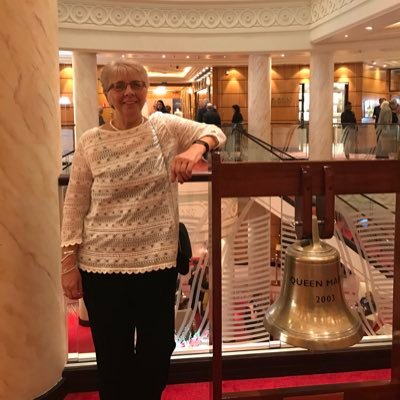 Profile Picture of Anne Holloway (@afh54) on Twitter