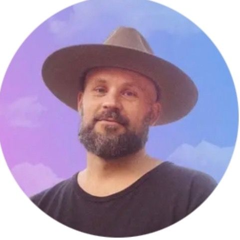 Profile Picture of James McCrae (@wordsarevibrations_1) on Tiktok