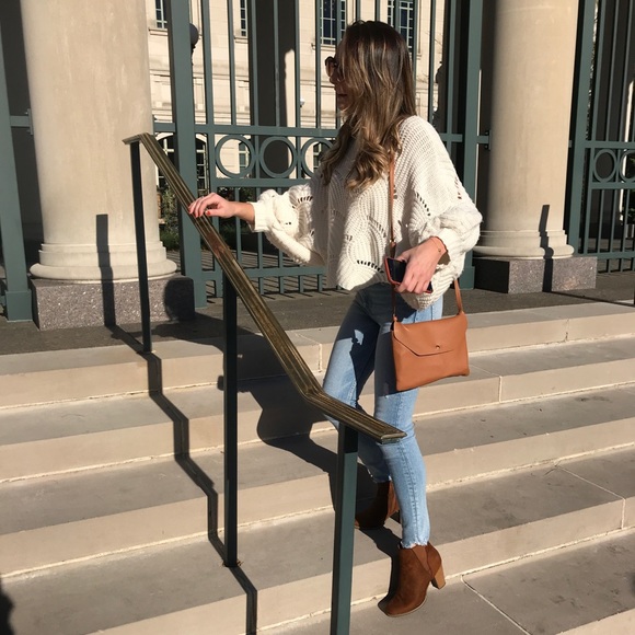 Profile Picture of Kelsey Trusnik (@kelseytrusnik) on Poshmark
