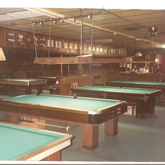 Profile Picture of Robert Shoman (@robertshoman) on Poshmark