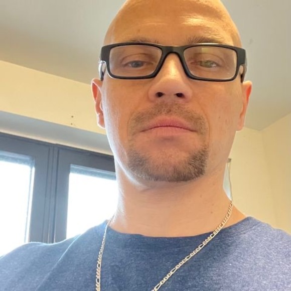 Profile Picture of Gary Morgan (@garymorgan188) on Poshmark