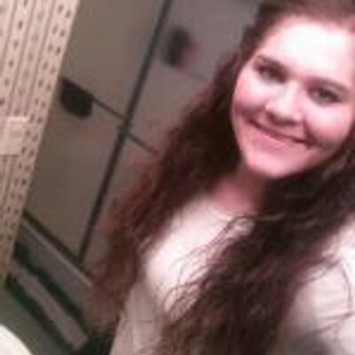 Profile Picture of Vivian Seaton (@chasingdreams89) on Twitter