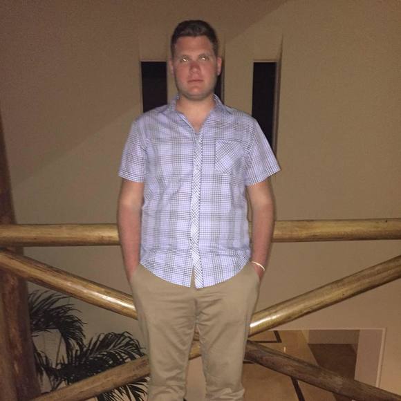 Profile Picture of Jordan Rich (@jrnhl5) on Poshmark