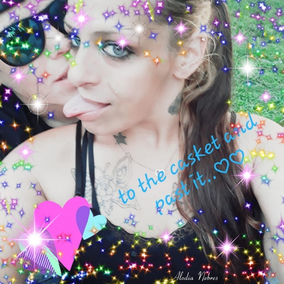 Allesha Moyer - Poshmark Profile Picture of Allesha Moyer (@lov3ispain0613) on Poshmark