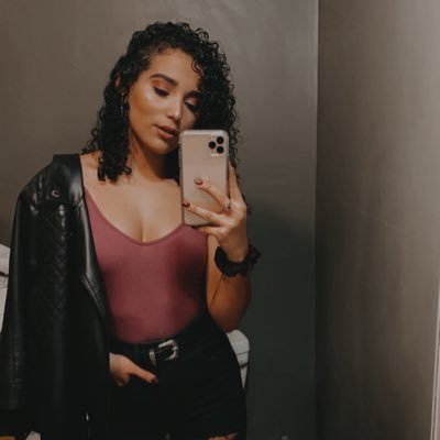 Profile Photo of Rachel Gonzalez (@_rachelgonzalez) on Twitter